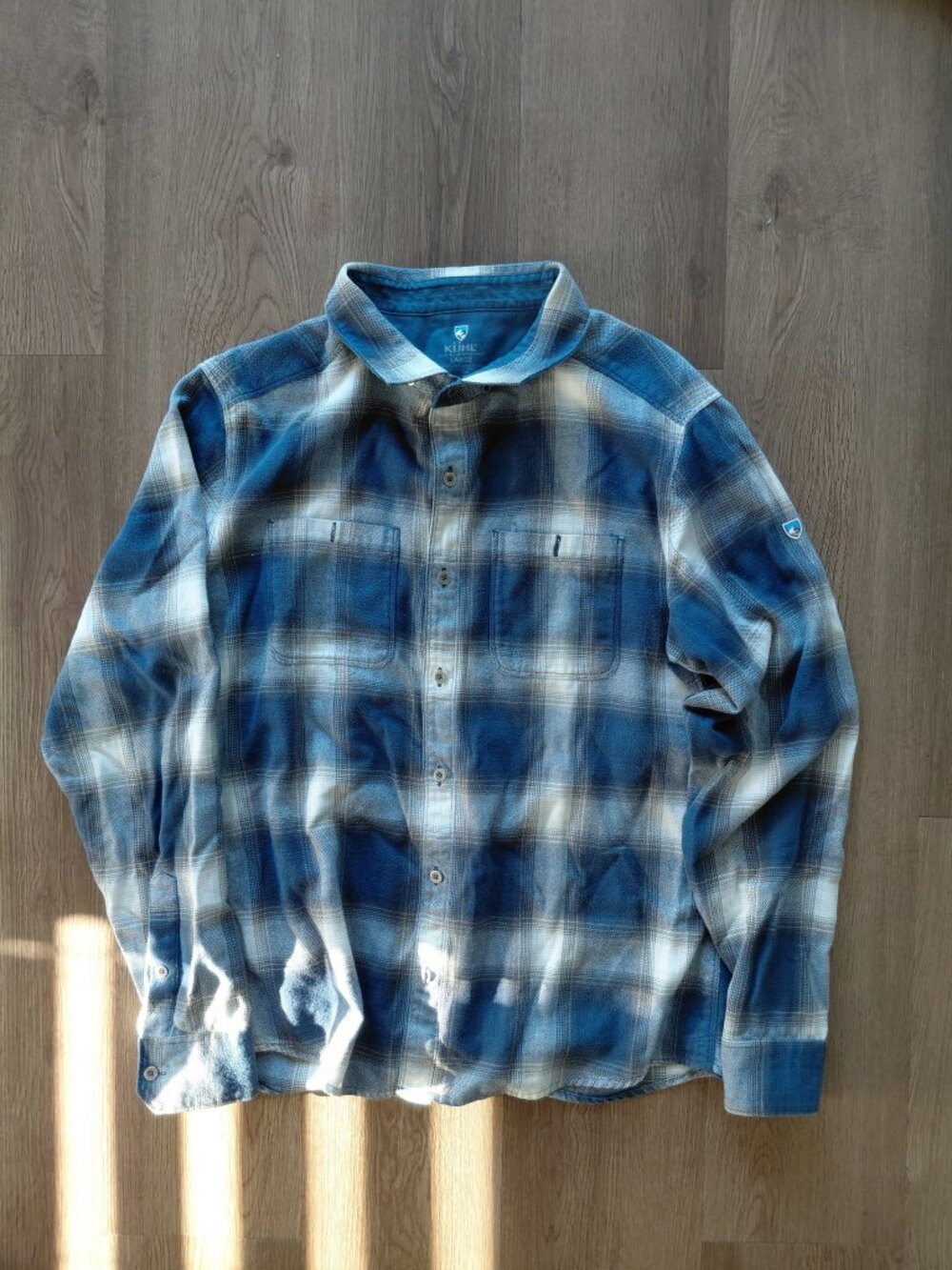 KUHL Flannel Pattern Long Sleeve Button Up | Men's Large | Cotton Blend
